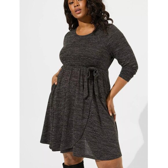 Torrid Women's Gray Super Soft Plush At The Knee Hacci Faux Wrap Dress NWT - Picture 1 of 9